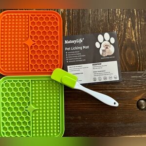 NEW never used. Suction cup pet licking mats.